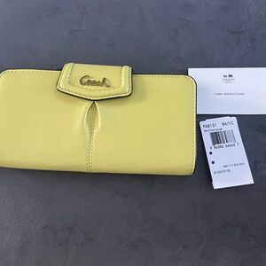 COACH NWT Ashley Slim Envelope Leather Wallet - Yellow AUTHENTIC